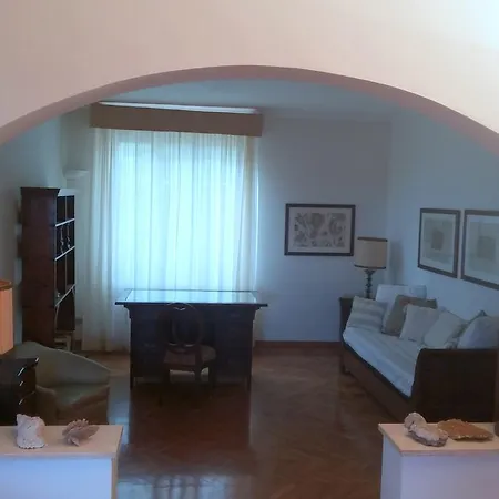 Mimosa Villa *